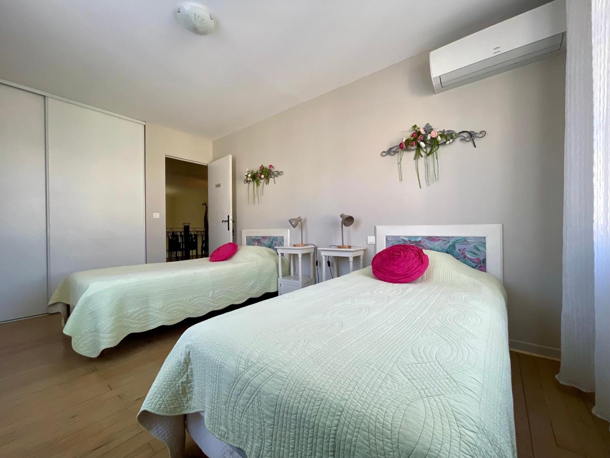 Cote Cite Appartements - Parking Prive - 100M Cite Medievale Carcassonne Bagian luar foto