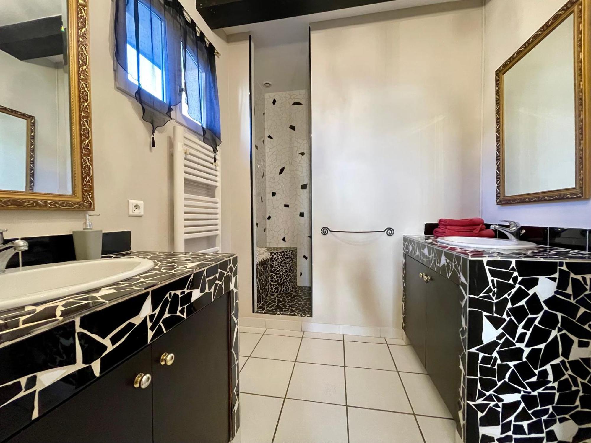 Cote Cite Appartements - Parking Prive - 100M Cite Medievale Carcassonne Ruang foto