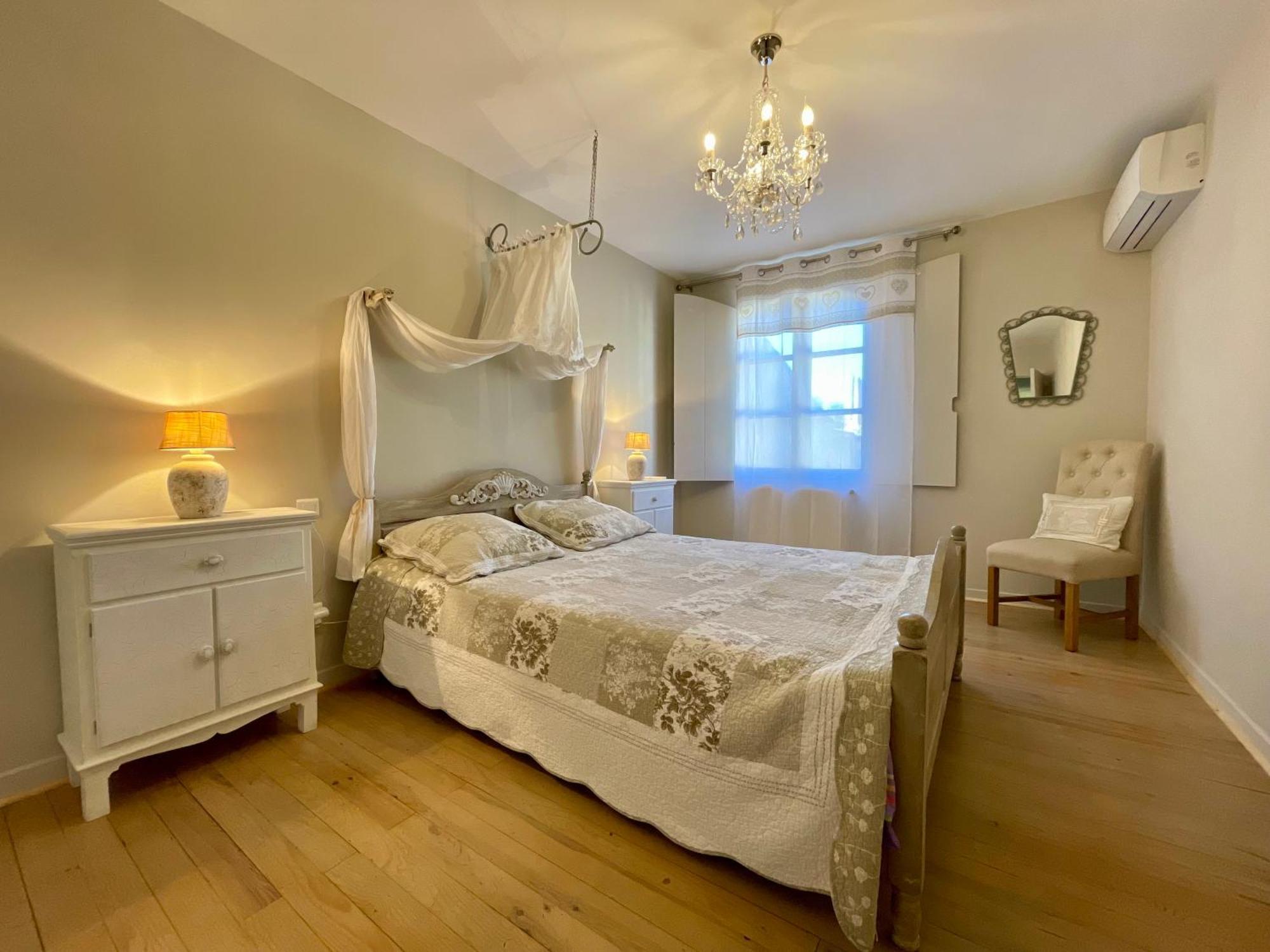 Cote Cite Appartements - Parking Prive - 100M Cite Medievale Carcassonne Ruang foto