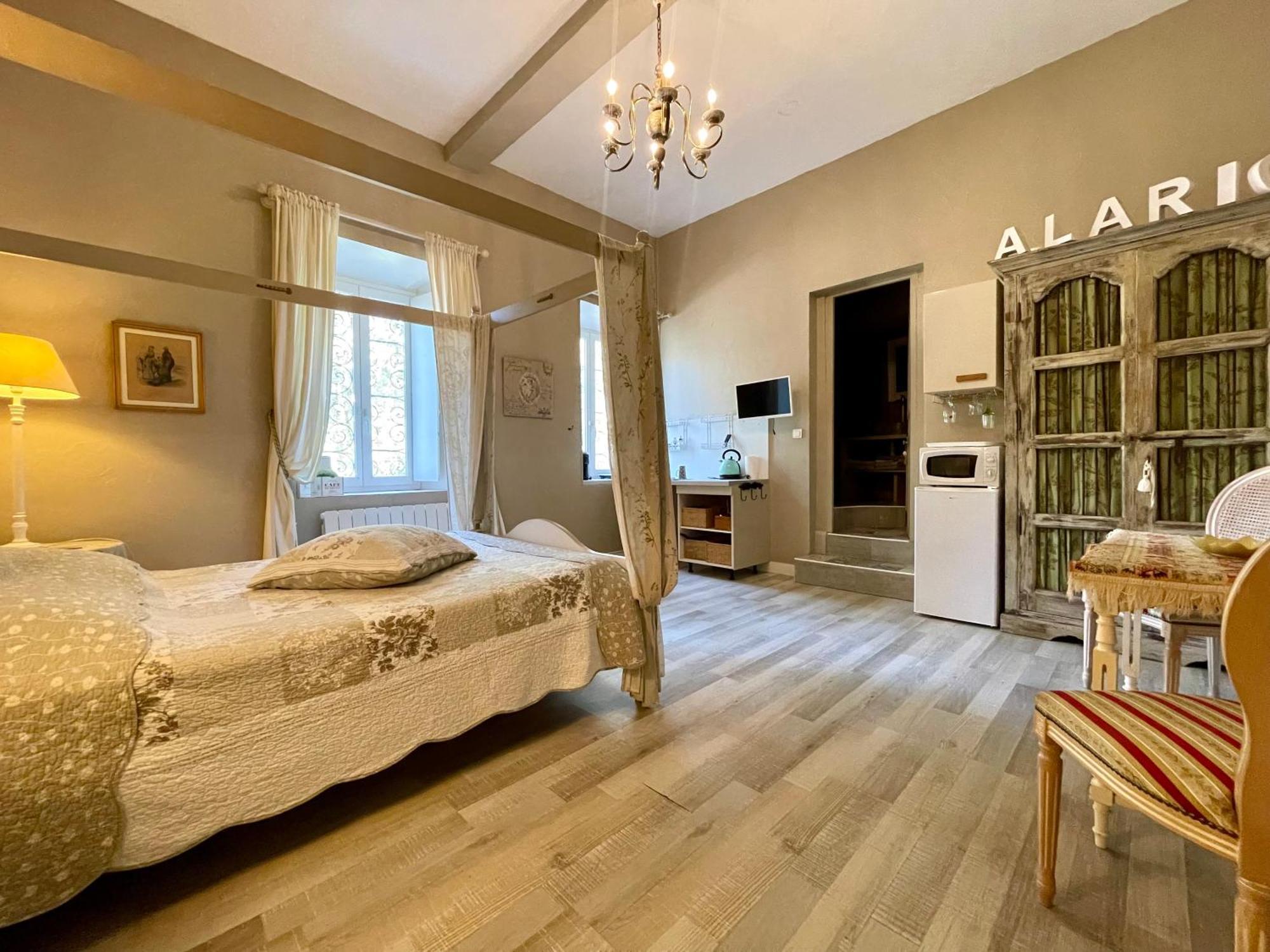 Cote Cite Appartements - Parking Prive - 100M Cite Medievale Carcassonne Bagian luar foto